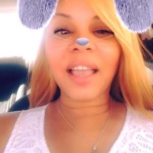 Meet your Posher, Elka